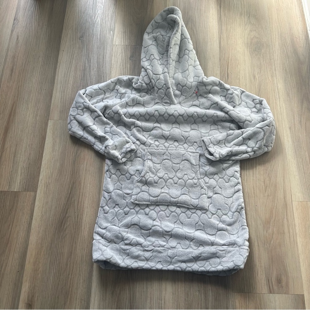 Disney Kids Soft Gray Fleece Wearable Blanket- Medium